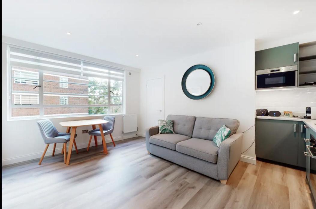 Beautiful 1 Bedroom Flat In Chelsea * Londra